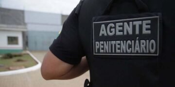 Agente penitenciario va a juicio por adulterar los papeles de un auto