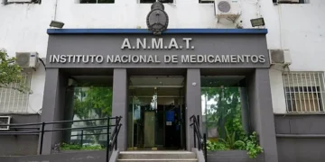 ANMAT prohibió productos capilares, suplementos y un jarabe por riesgo para la salud