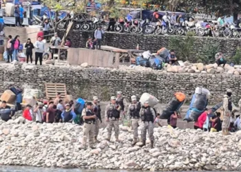 Una nueva cooperativa de chalanas caldeó la frontera