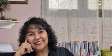 Profesora Herrera: “Hoy inicia el camino hacia nuestro cumpleaños número 75”
