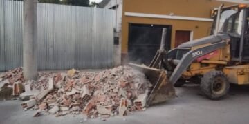 Se despejaron restos de escombros y de poda