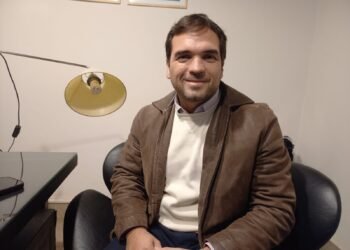 Senador Curá: “Las apps en el transporte público llegan para modernizar el servicio”