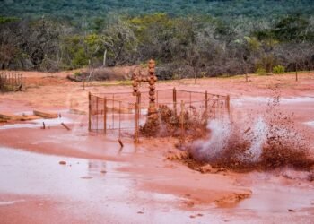 “Esto está fuera de control”: temor por el desastre del pozo petrolero