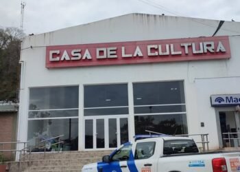 Aguas Blancas: Vecinos piden que Prefectura devuelva el edificio de Casa de la Cultura