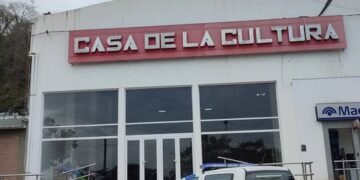 Aguas Blancas: Vecinos piden que Prefectura devuelva el edificio de Casa de la Cultura