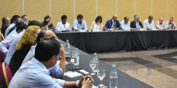 Provincia mejoró la oferta salarial a los gremios