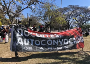 Descontaron a docentes que hicieron paro la semana pasada