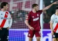 A River se le escapó el triunfo en la última y fue empate ante Lanús