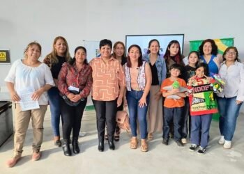Seis emprendedoras recibieron equipamiento