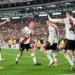 River sufrió, ganó por penales y llegó a cuartos de la Libertadores