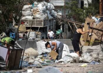 La pobreza bajó 7 puntos según el INDEC