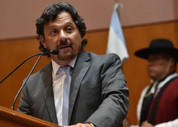 Sáenz: “El gobierno nacional terminó siendo paloma de iglesia, cagó a todos los fieles”