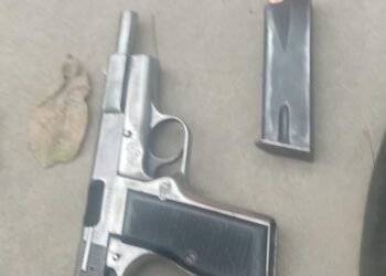 Detenidos en un auto con pedido de secuestro y armas de fuego