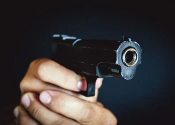 Condenados por amenazas con armas