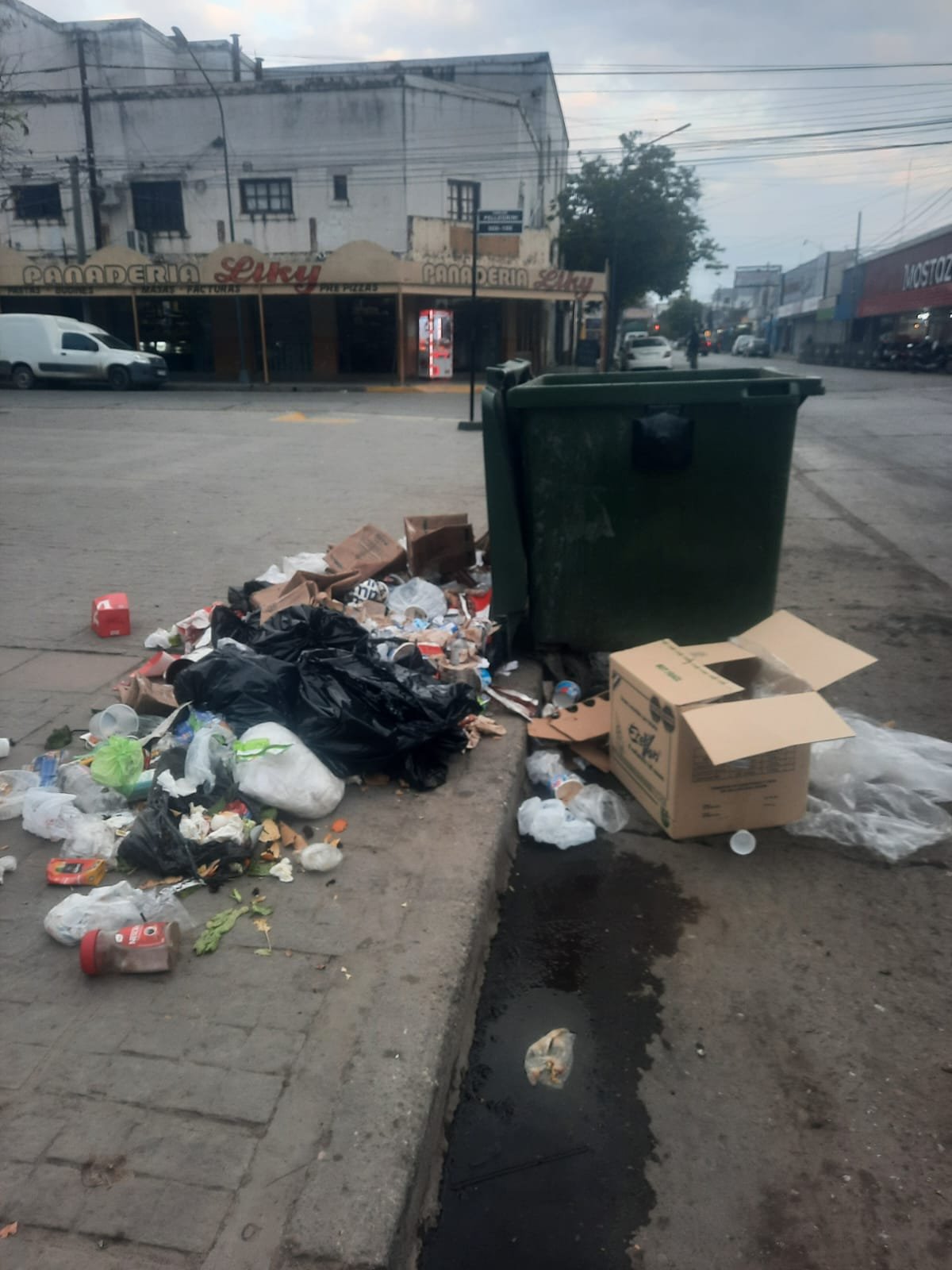 Basura, el problema de nunca acabar en Orán - Radio Ciudad Oran