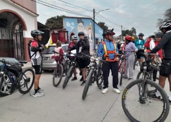 Parten los Biciperegrinos del Milagro de Orán