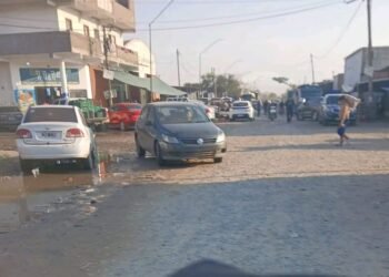 Vecinos piden que se ordene el tránsito sobre calle Los Andes