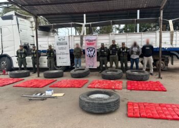 Gendarmería secuestró 417 kilos de cocaína en Senda Hachada