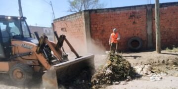 Limpieza y mantenimiento en distintos sectores de Orán