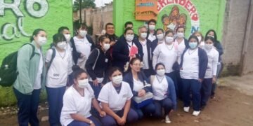 Visita de enfermeras universitarias al B° San Expedito