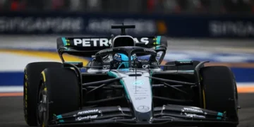 George Russel hizo la pole en Singapur, Colapinto largará 18º