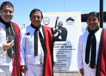 Cerro Aladelta: Inauguraron el nuevo anfiteatro en homenaje a Las Voces de Orán