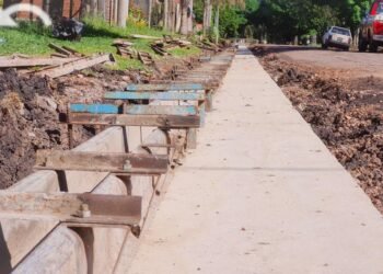 Vecinos del B° 200 Años reclaman la obra del cordón cuneta