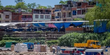 “Los mayoristas bolivianos nos están quitando el trabajo a todos”