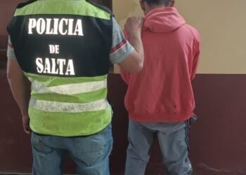 Robó un celular y lo detuvo la policía