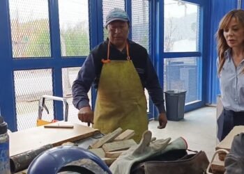 Flavia Royón “La salida es generar oportunidades para que la gente trabaje”