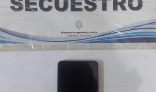 La policía recuperó un celular robado