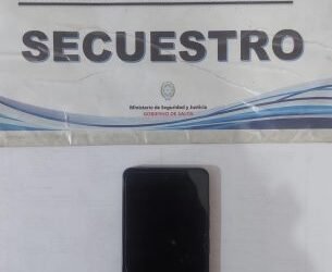 La policía recuperó un celular robado