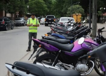 Monto a pagar por el estacionamiento medido en Orán