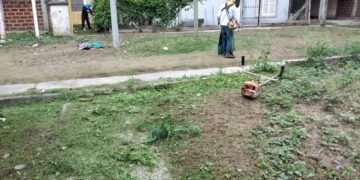 Operativo de limpieza en el Barrio 402 Viviendas