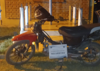 Circulaba en una moto robada y fue detenido