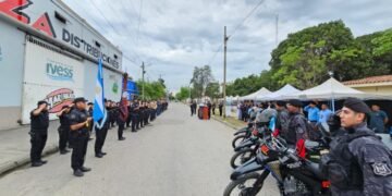 Entregaron motos 0 km a la policía en Orán