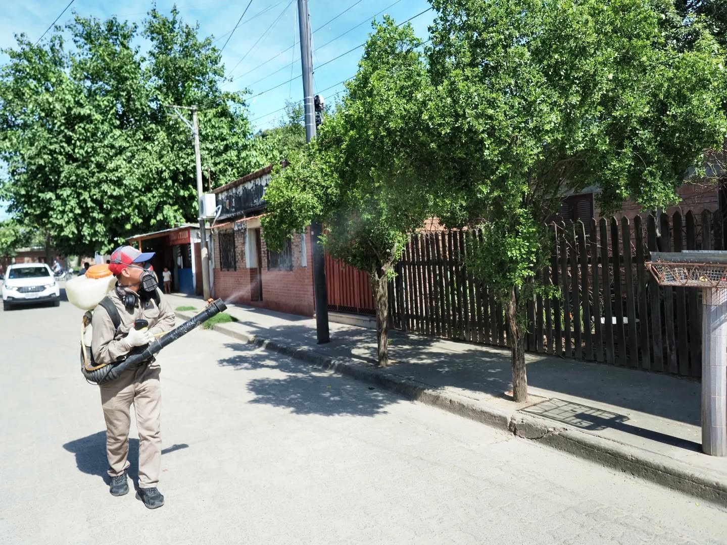 Bloqueo por caso sospechoso de dengue - Radio Ciudad Oran