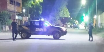 Moto chocó contra un móvil de la Policía Federal