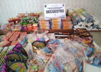 Secuestro de pirotecnia ilegal en controles de comercios en Orán