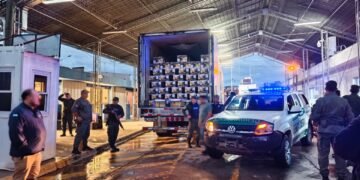 Traficaba 50 kilos de cocaína entre cargamento de bananas