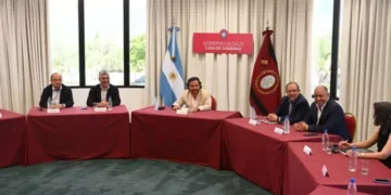 Sáenz encabezó una nueva reunión de gabinete