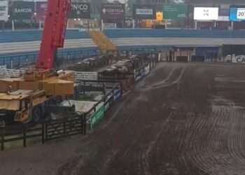 Por la lluvia, se suspendió la noche de este martes del Festival de Jesús María