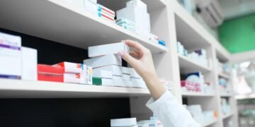 ANMAT dio de baja la habilitación de más de 50 droguerías en el país