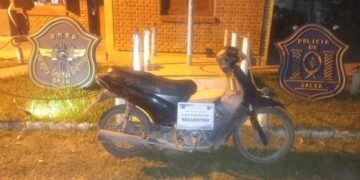 La Policía recuperó una moto y un celular robados 