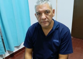 Dr. Acosta: “El bono se pagará por productividad y no lo cobrará la planta política”