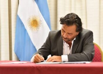 Sáenz por decreto estableció exámenes toxicológicos para todos los funcionarios