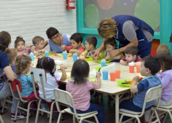 Mendoza busca implementar la obligatoriedad escolar desde los 3 años para 2027