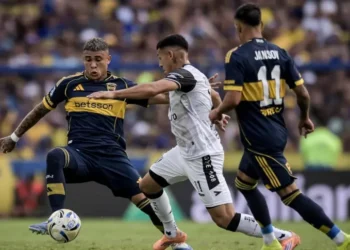 Boca no pudo con Gimnasia (M) y se fue insultado por su gente