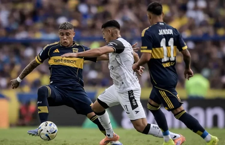 Boca no pudo con Gimnasia (M) y se fue insultado por su gente