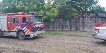 Principio de incendio en un baño de madera